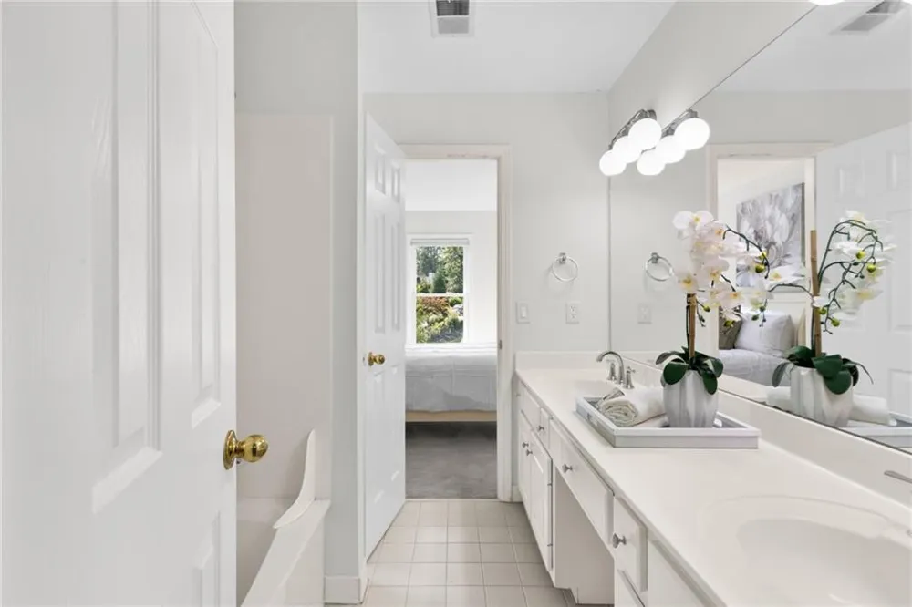 10645 Oxford Mill Circle Johns Creek, GA 30022