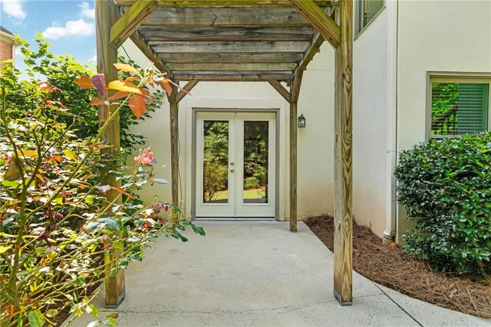 10645 Oxford Mill Circle Johns Creek, GA 30022