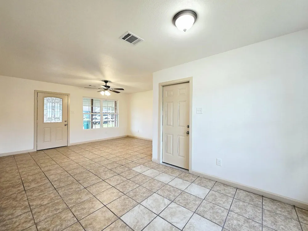 1111 Belshire Road Pasadena, TX 77502