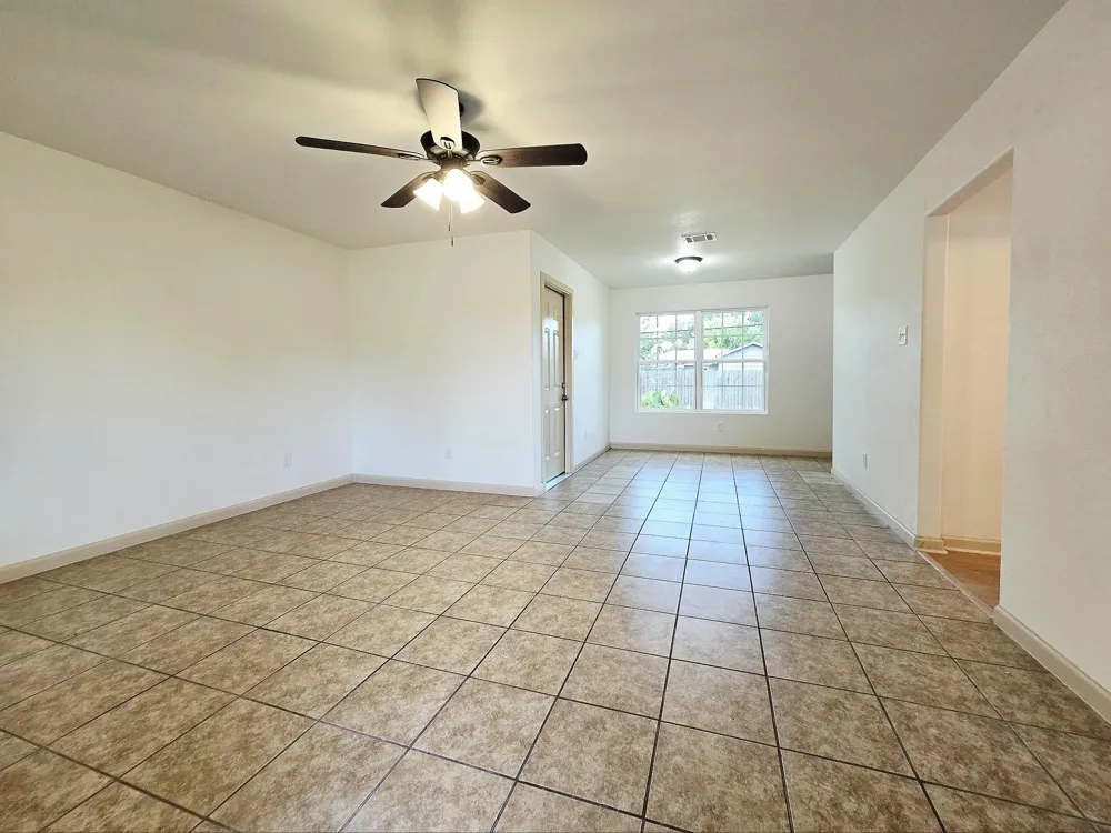 1111 Belshire Road Pasadena, TX 77502