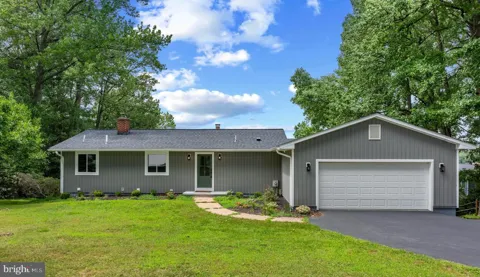 4 POPLAR GROVE AVENUE