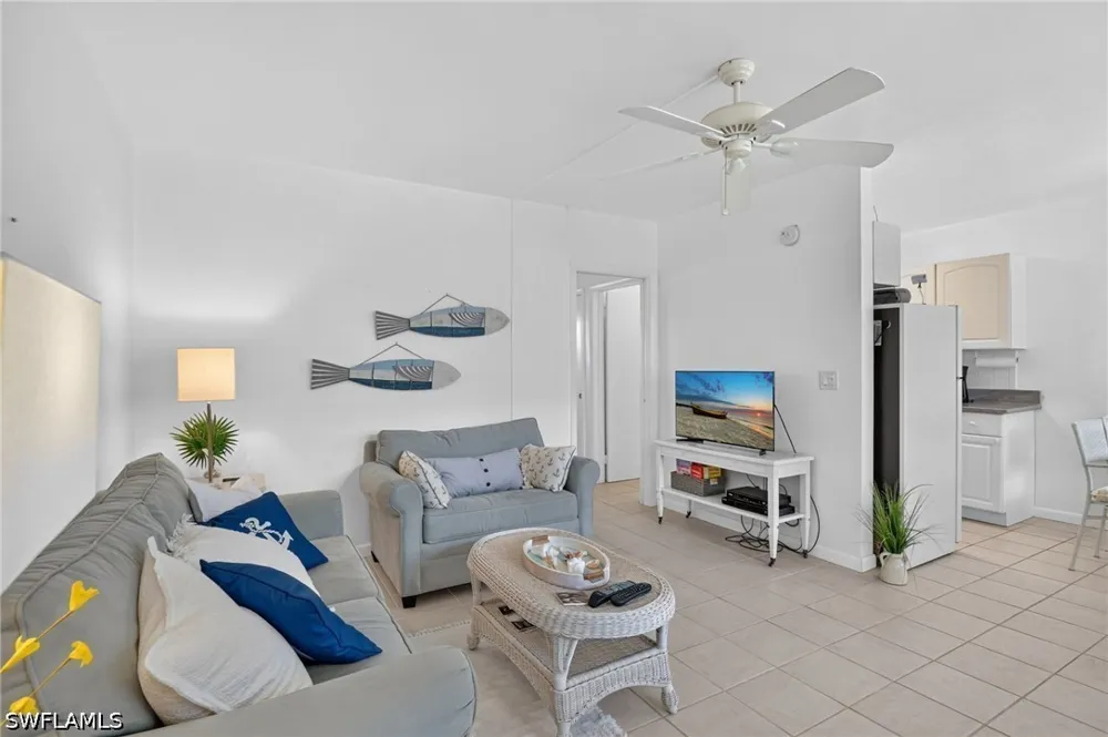 4th Avenue S #3 Naples, FL 34102