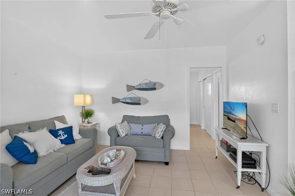 4th Avenue S #3 Naples, FL 34102