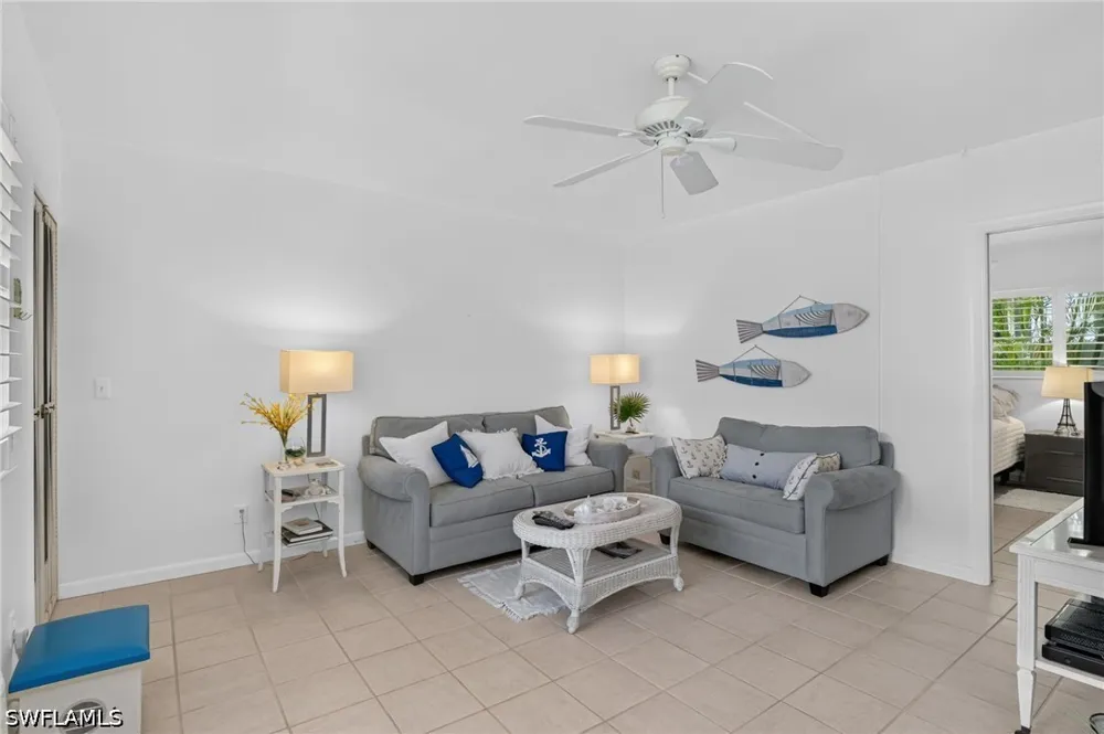4th Avenue S #3 Naples, FL 34102