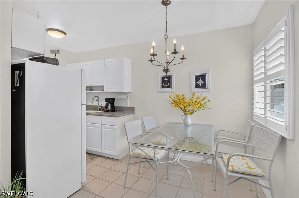 4th Avenue S #3 Naples, FL 34102