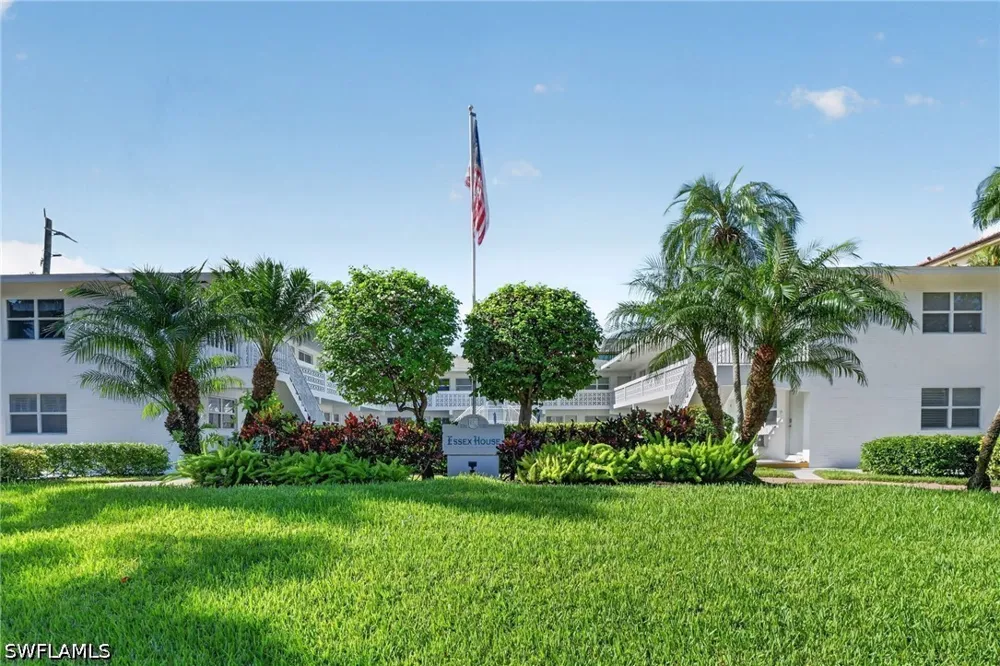 4th Avenue S #3 Naples, FL 34102