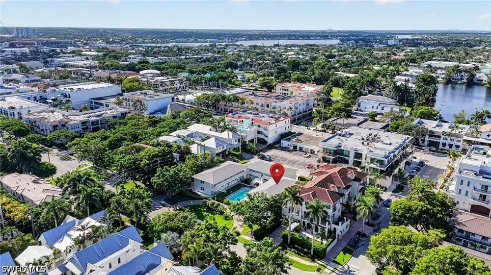 4th Avenue S #3 Naples, FL 34102