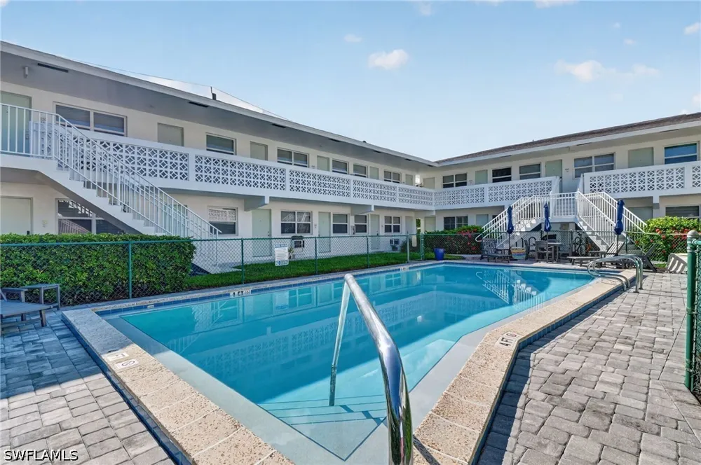 4th Avenue S #3 Naples, FL 34102