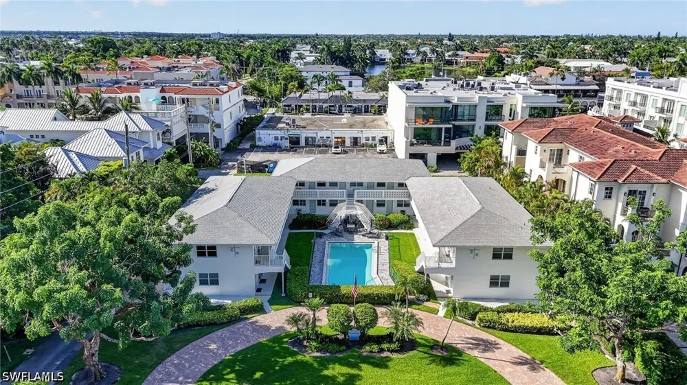 4th Avenue S #3 Naples, FL 34102