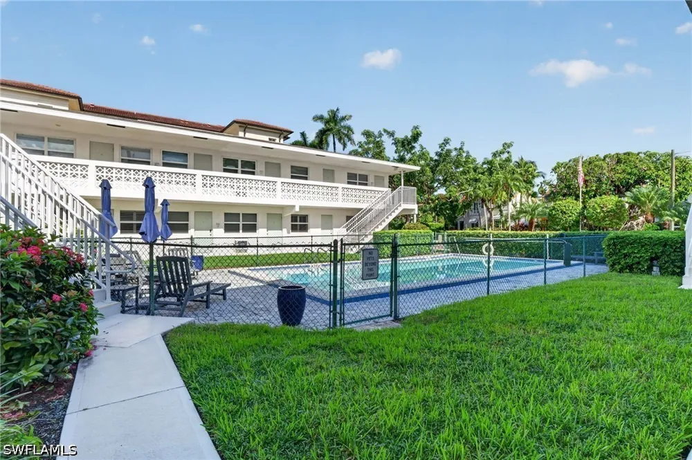 4th Avenue S #3 Naples, FL 34102