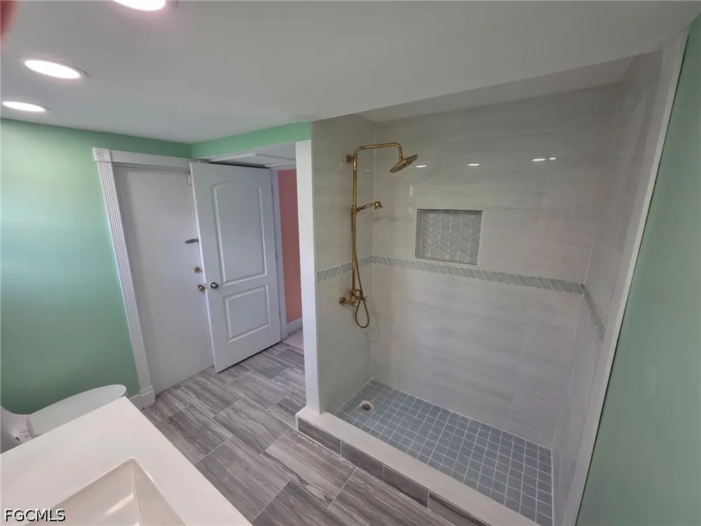 Melaleuca Drive Tamarac, FL 33319