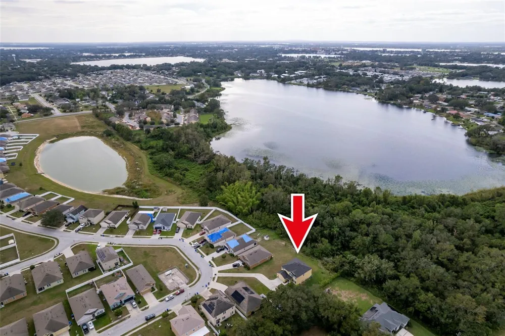 4162 ROBERTA DRIVE Winter Haven, FL 33881