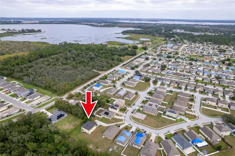 4162 ROBERTA DRIVE Winter Haven, FL 33881