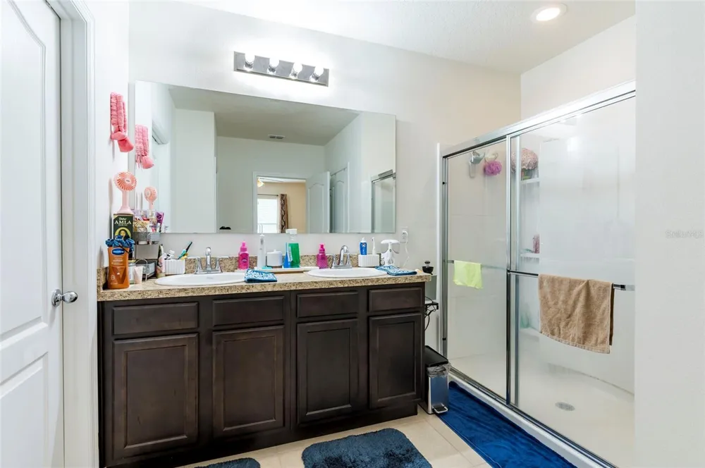4162 ROBERTA DRIVE Winter Haven, FL 33881
