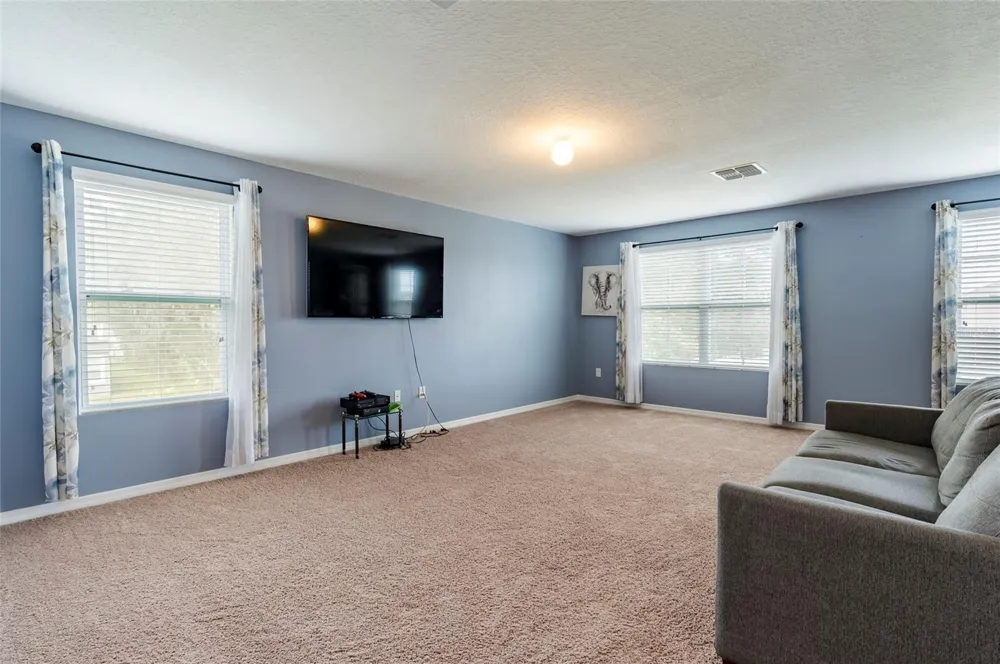 4162 ROBERTA DRIVE Winter Haven, FL 33881
