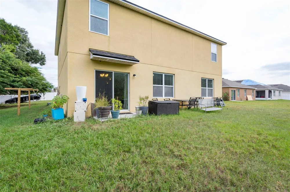 4162 ROBERTA DRIVE Winter Haven, FL 33881