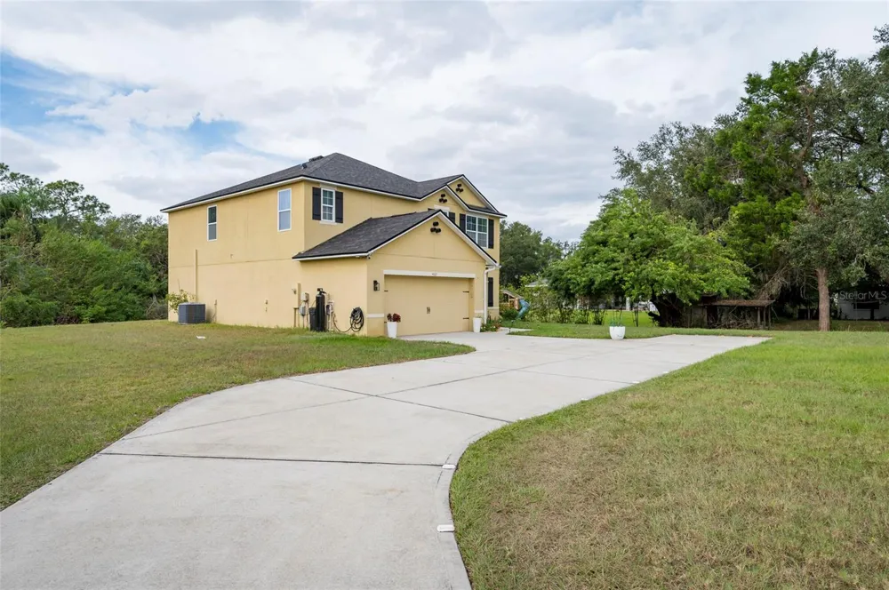4162 ROBERTA DRIVE Winter Haven, FL 33881
