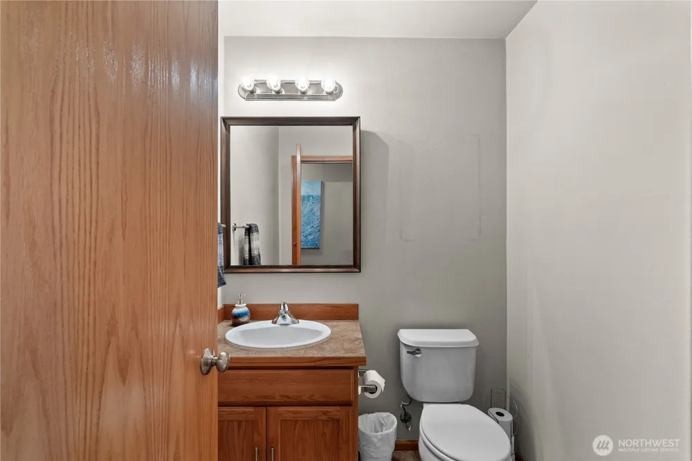 961 NW Longview Drive Oak Harbor, WA 98277
