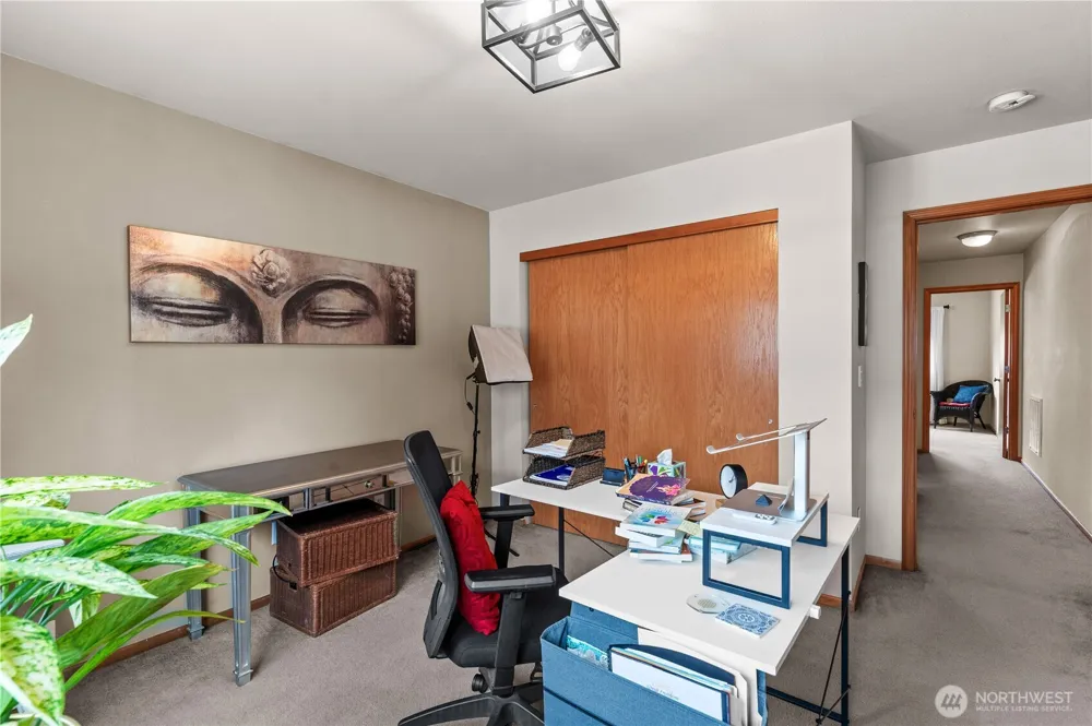 961 NW Longview Drive Oak Harbor, WA 98277
