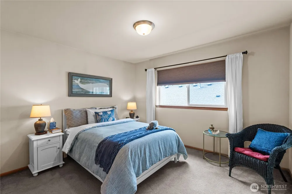 961 NW Longview Drive Oak Harbor, WA 98277