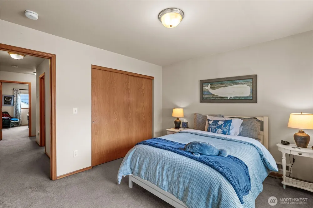 961 NW Longview Drive Oak Harbor, WA 98277