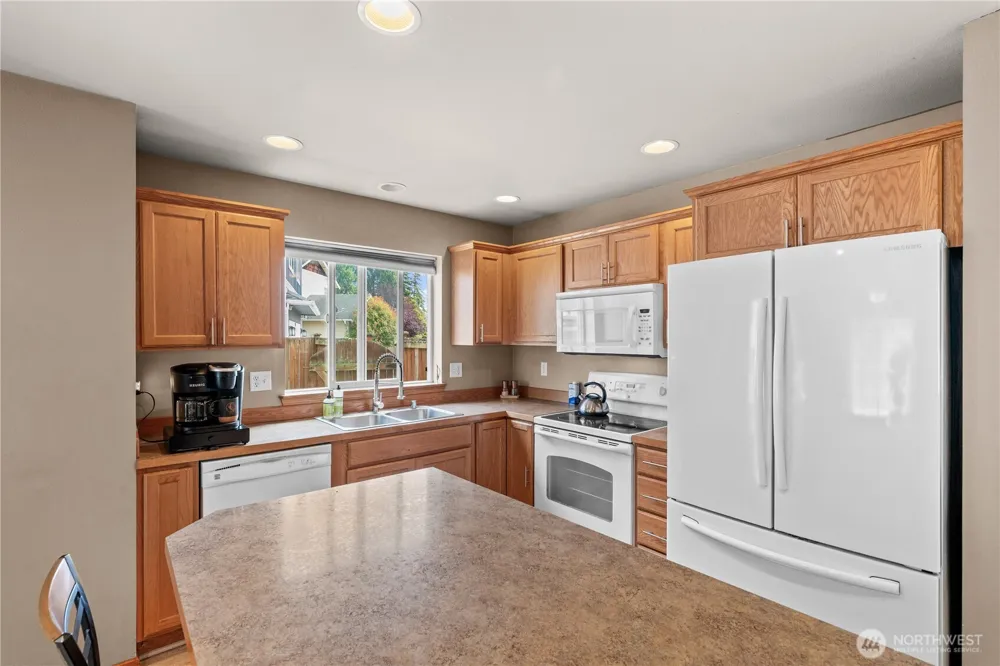 961 NW Longview Drive Oak Harbor, WA 98277
