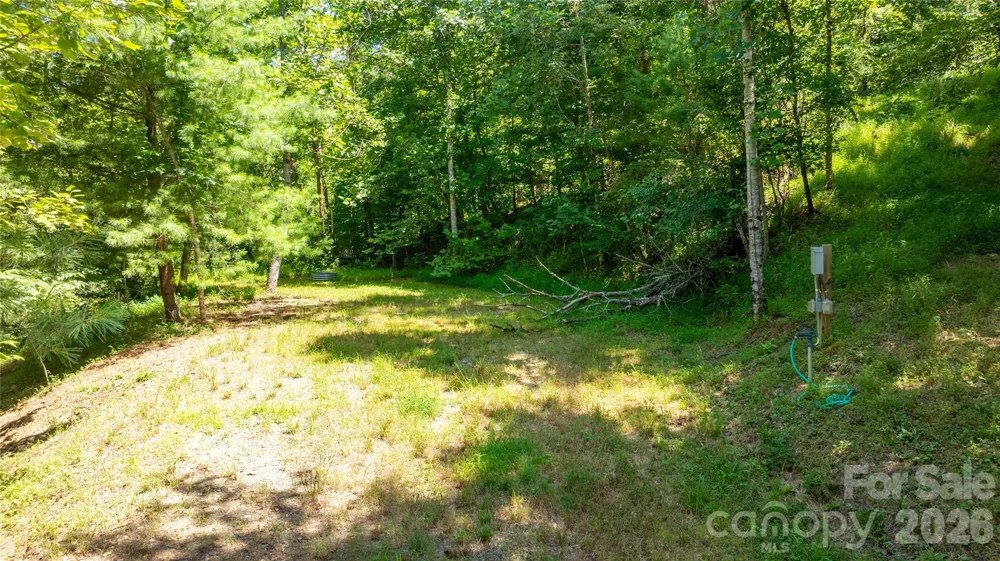 22 Fern Gully Marshall, NC 28753
