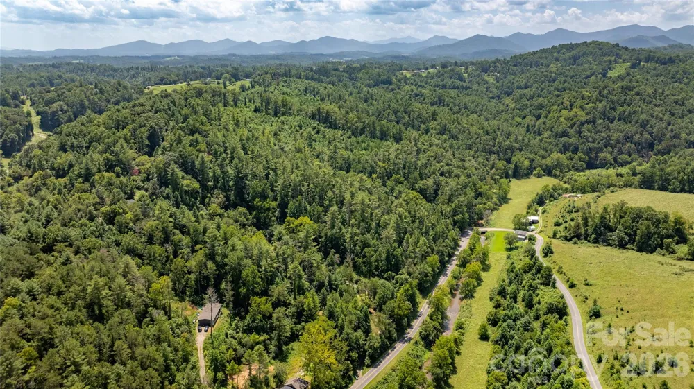 22 Fern Gully Marshall, NC 28753