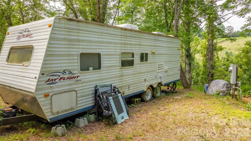 22 Fern Gully Marshall, NC 28753
