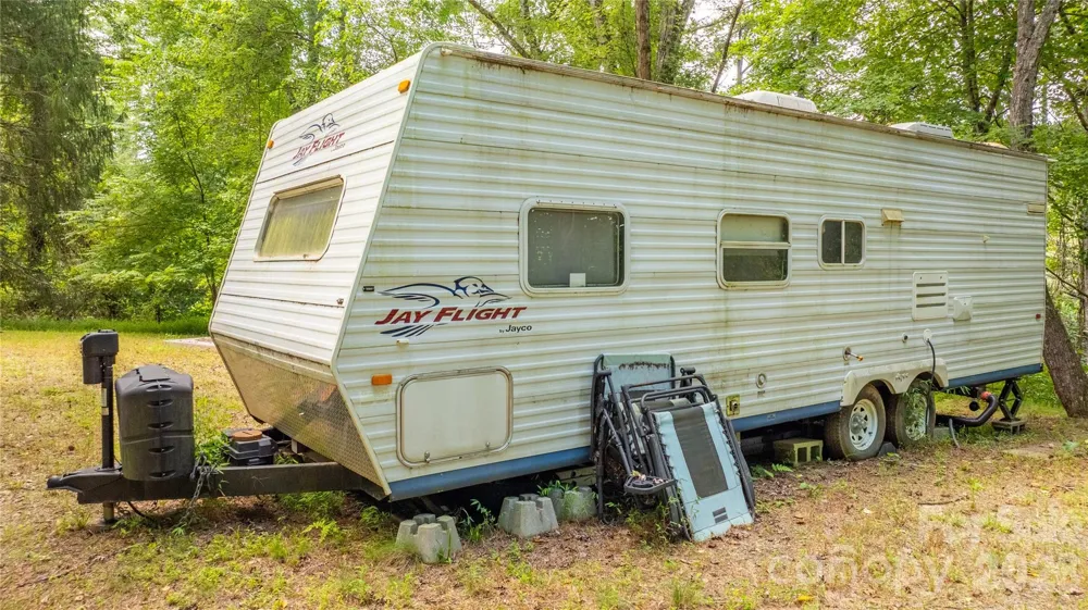 22 Fern Gully Marshall, NC 28753
