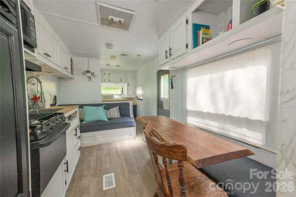 22 Fern Gully Marshall, NC 28753