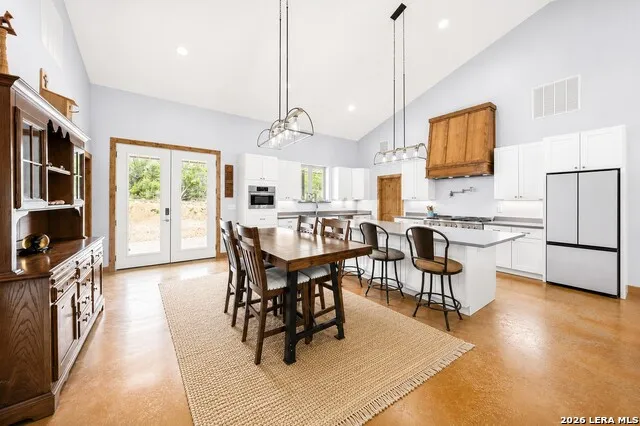 161 Balsly Rd Center Point, TX 78010