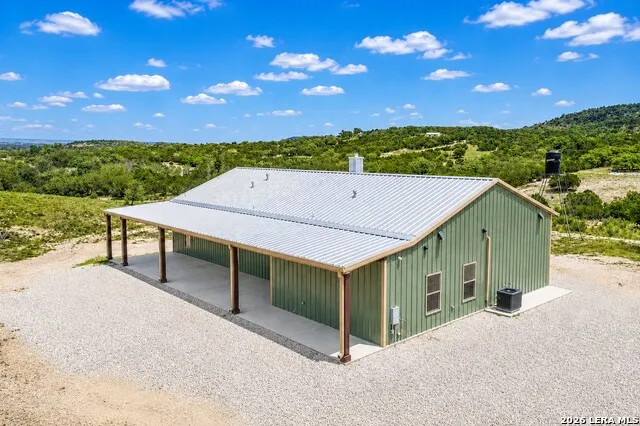 161 Balsly Rd Center Point, TX 78010