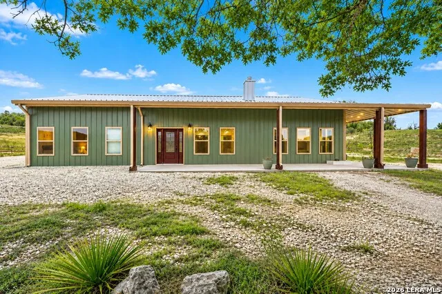 161 Balsly Rd Center Point, TX 78010