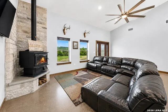 161 Balsly Rd Center Point, TX 78010