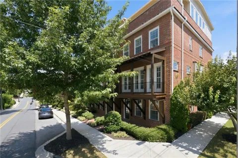 170 Cole Street NE #3