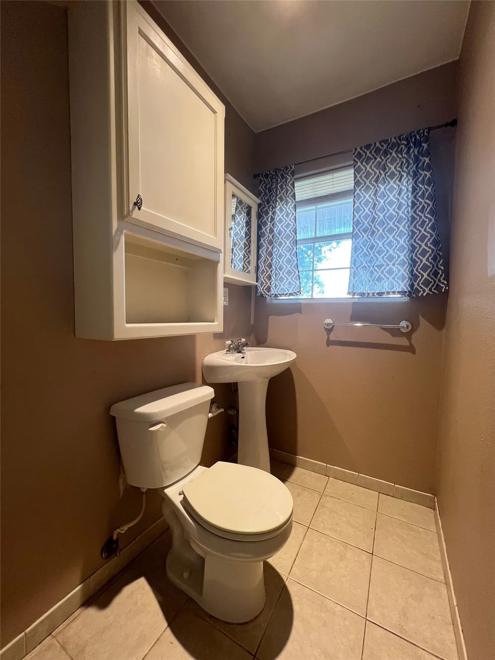 850 HARBIN Stephenville, TX 76401
