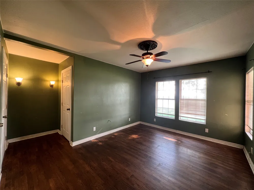 850 HARBIN Stephenville, TX 76401