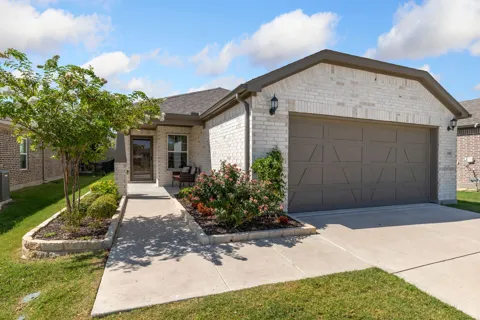 108 Sleepy Willow Lane