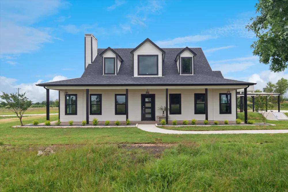 669 Massey Road Gunter, TX 75058