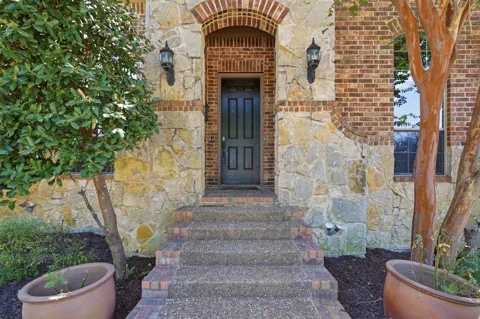 2310 Queen Morgan Lane
