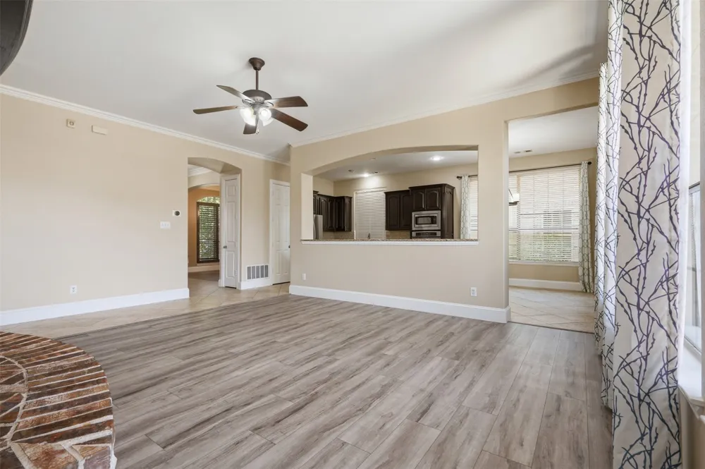 2310 Queen Morgan Lane Lewisville, TX 75056