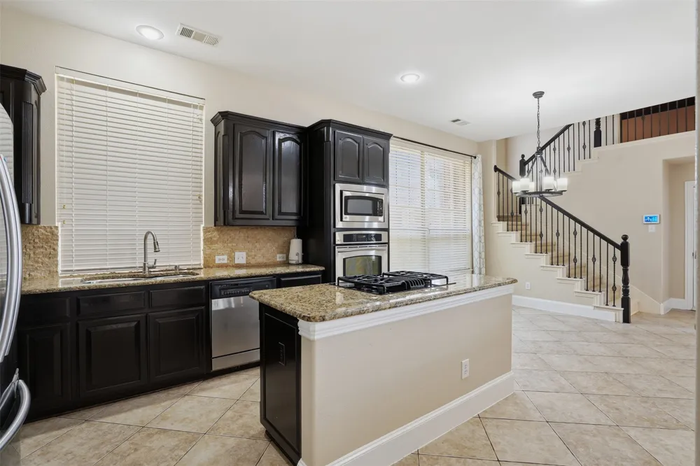2310 Queen Morgan Lane Lewisville, TX 75056