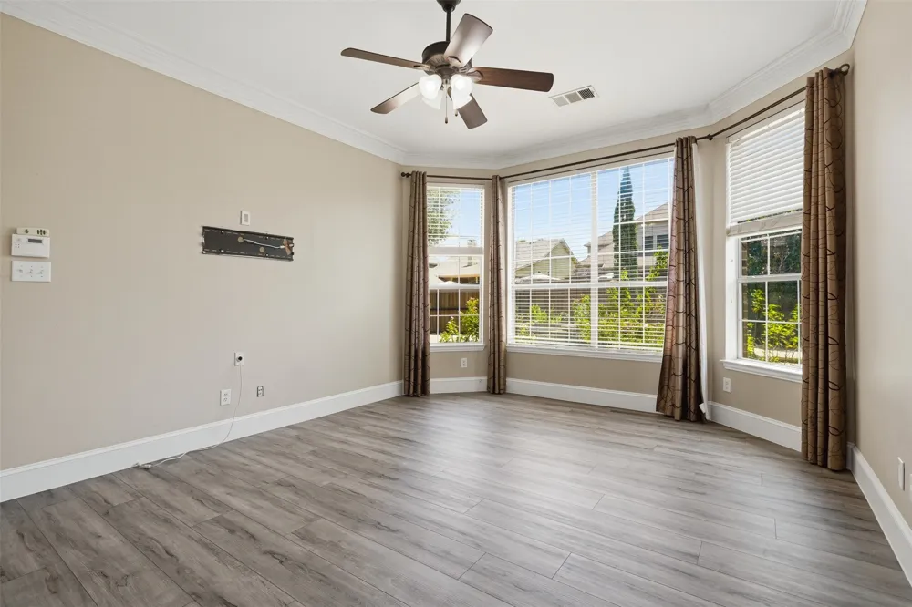 2310 Queen Morgan Lane Lewisville, TX 75056