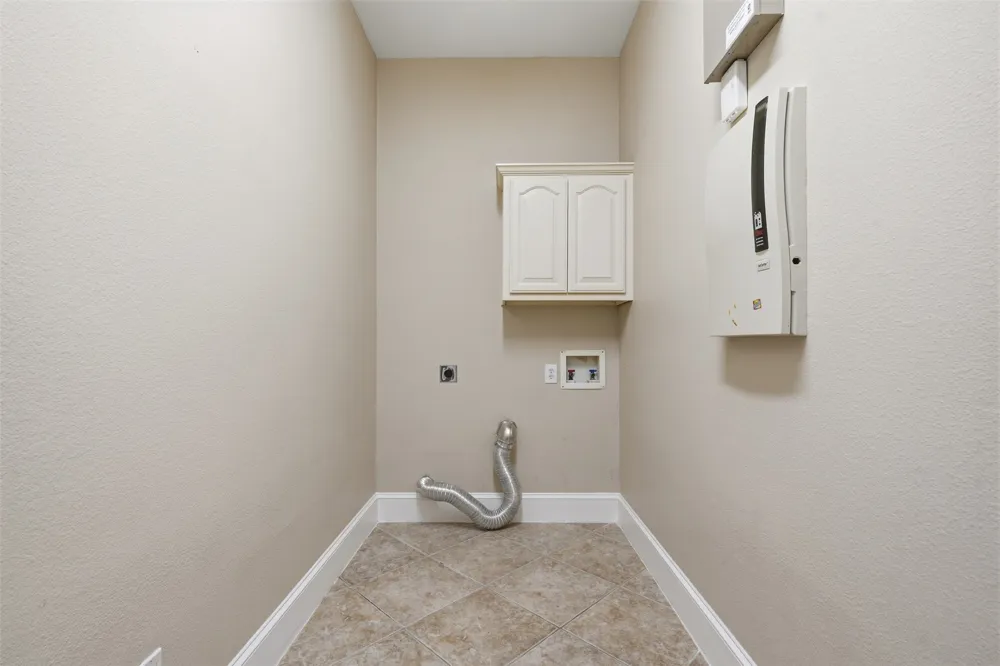 2310 Queen Morgan Lane Lewisville, TX 75056
