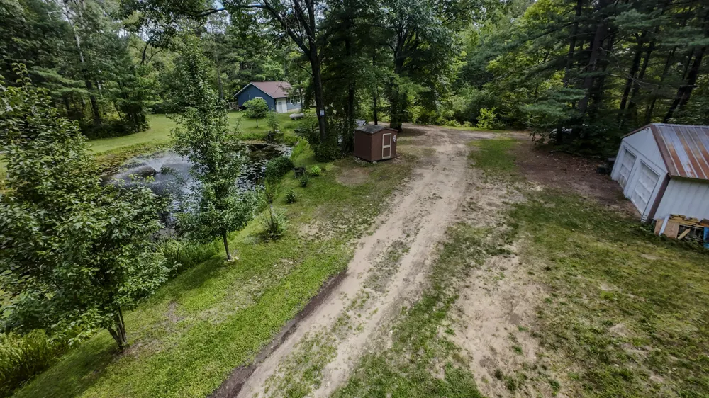 7140 Amy School Road Howard City, MI 49329