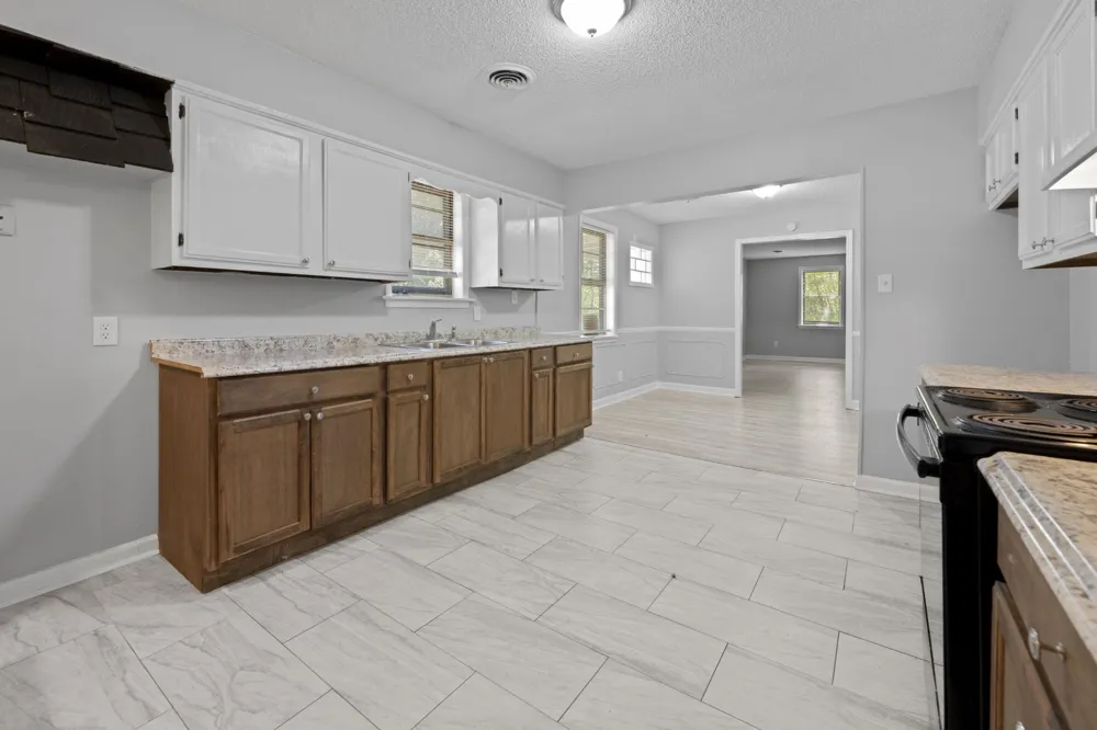 2067 COLLIER DR Memphis, TN 38127