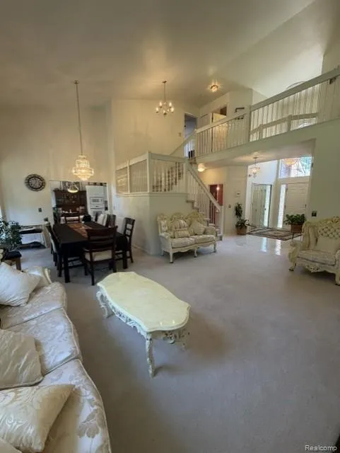 29211 Sunridge Farmington Hills City, MI 48334