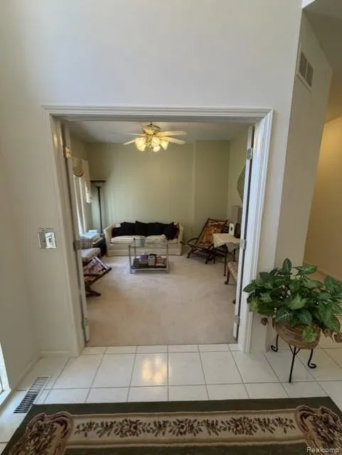 29211 Sunridge Farmington Hills City, MI 48334