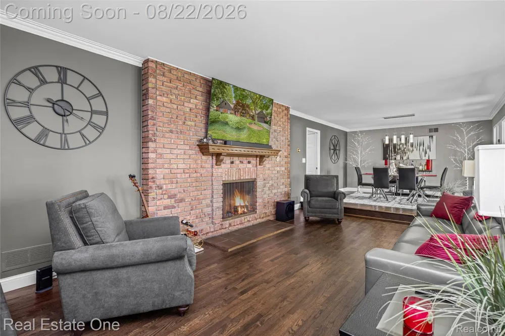 28330 E Blom Drive Harrison Charter Township, MI 48045